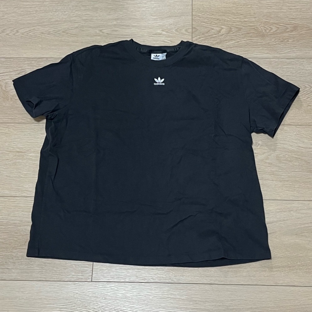 Adidas Women’s Oversized Black T-Shirt